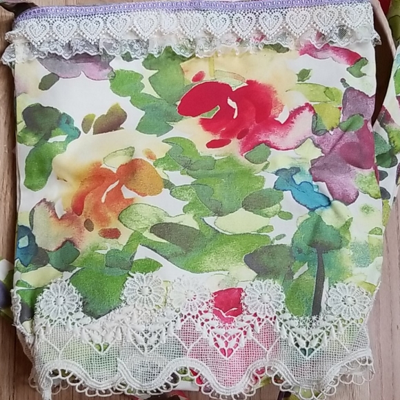 Hand Crafted Artisan Boho Gypsy Embellished Beaded Lace Crossbody Tote Bag - Picture 12 of 16